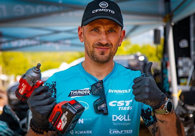 DCK 成為 CFMOTO Thunder Racing 車隊獨家電動工具合作夥伴