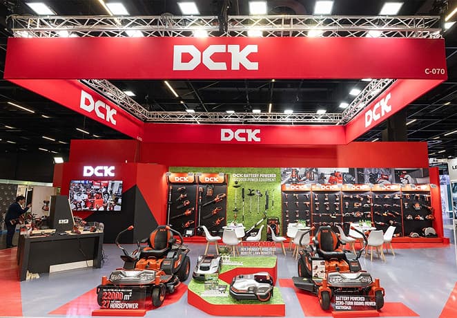 DCK 於 2026 科隆國際五金展展示擴展的專業電動工具及戶外動力設備產品線,強化歐洲市場承諾